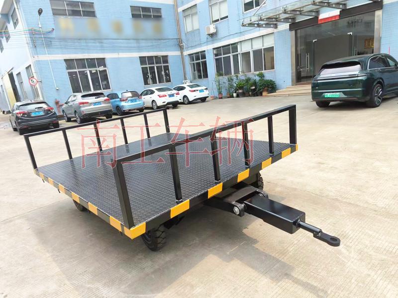 3吨奇异果(中国) 前后护栏固定平板车