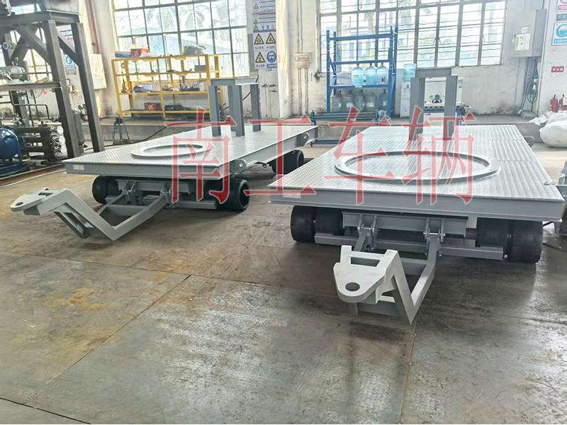 5吨牵引奇异果(中国) 带上装架工具拖车