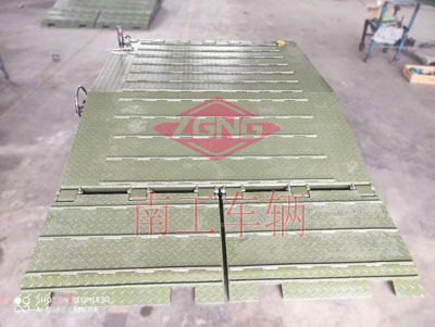 1675145735438724.jpg 25吨移动登车桥 登陆舰梯台9I.jpg