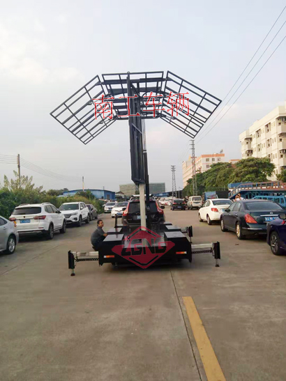 1675994805935882.jpg LED广告拖车1I.jpg