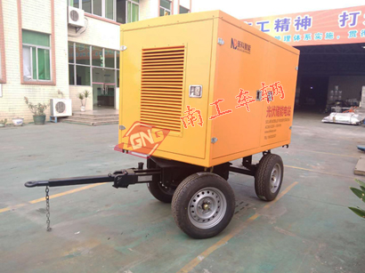 1676532974364362.jpg 箱式平板车 光伏储能电站专用拖车I.jpg