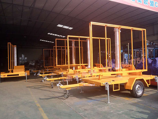 1677305548166070.jpg 1吨LED广告车I.jpg