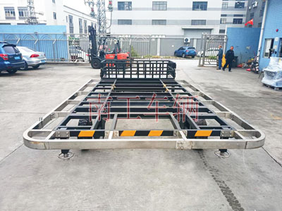 1678416221165162.jpg 4吨奇异果(中国)带箱体铝花纹板3I.jpg