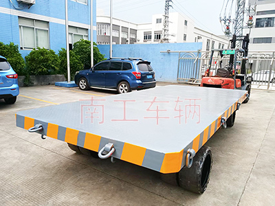 1678929920247630.jpg 25吨重型奇异果(中国)带牵引环工具拖车1I.jpg