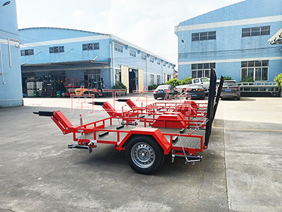 1682500005719554.jpg 泡沫喷洒机器人用工具拖车2I.jpg