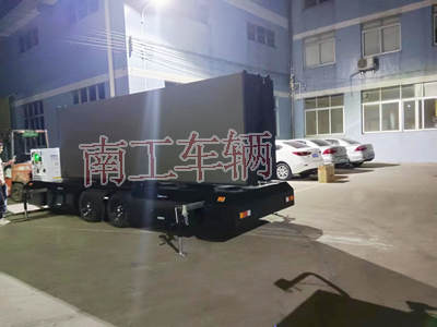1708481730465506.jpg 15平方大型户外LED广告拖车3I.jpg