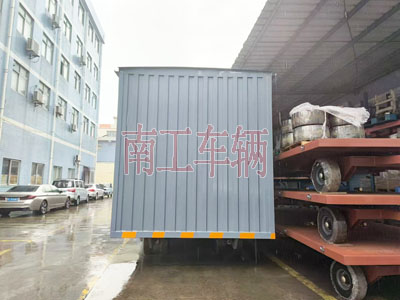 1726298016294076.jpg 10吨箱式奇异果(中国)两侧带卷帘门4I.jpg