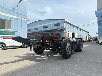 1731372596113912.jpg 6.5吨自走式电动拖车底盘 电动平板车1I.jpg