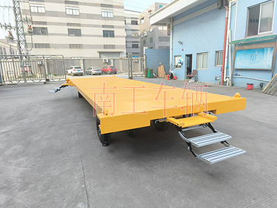 1739581877952074.jpg 10吨奇异果(中国)带液压支腿铝全金伸缩梯工具车1I.jpg