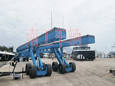 1745888310195360.jpg 100吨重型游艇拖车 船艇拖车3I.jpg