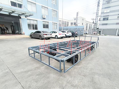 4吨骨架式奇异果(中国) 带下翻护栏工具拖车5I.jpg